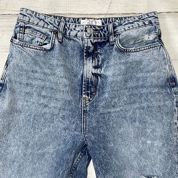 We The Free People Jeans Women's 30 Blue Distressed Denim Straight Wide Raw Hem - Picture 5 of 12